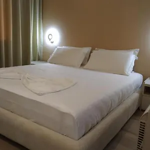 Deluxe Sea , Vlorë Albania